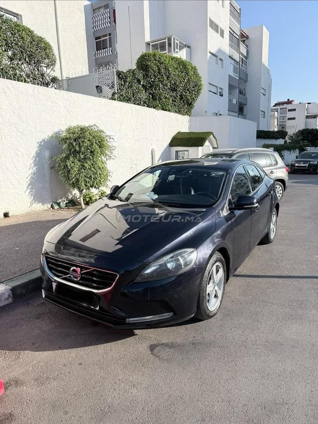 Volvo V40 Diesel Automatique 2016 à Rabat