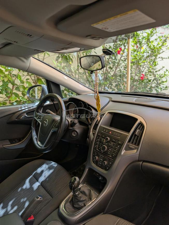 Opel Astra Diesel Manuelle 2019 à Rabat