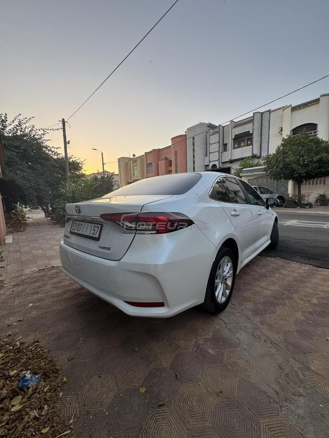corolla hybrid 1ere main