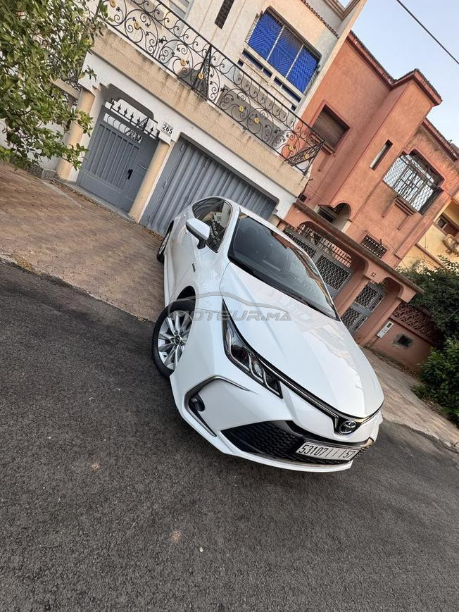 corolla hybrid 1ere main
