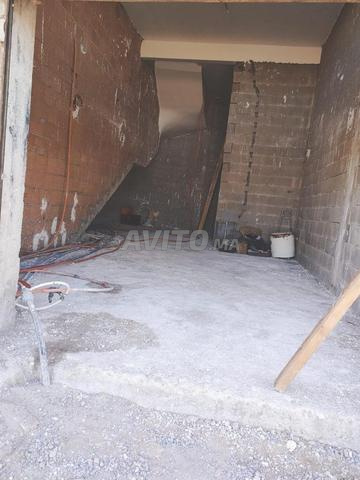 محل للبيع - 2