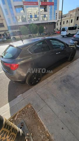 Alfa Romeo Giulietta en très bon état - 2