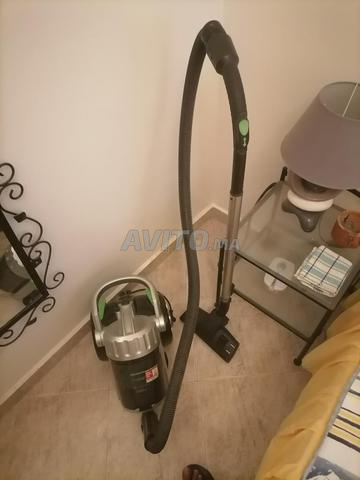 Aspirateur GRUNDIG - 2