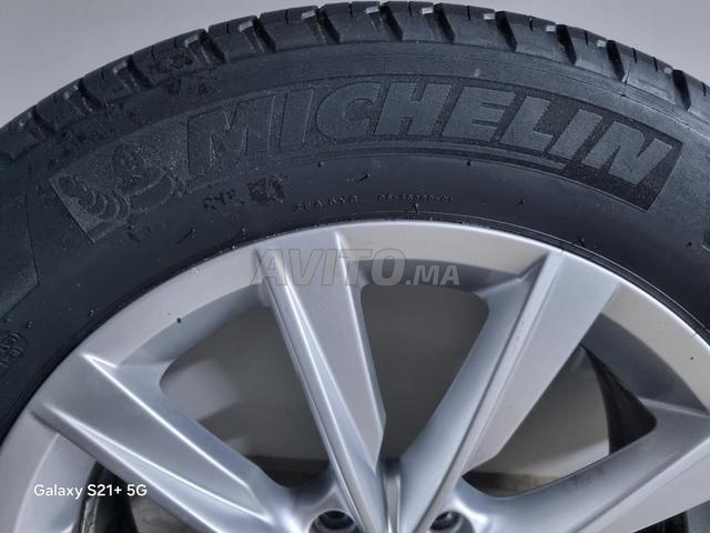 4 عجلات 215/60/R17 فولكس فاجن تيجوان