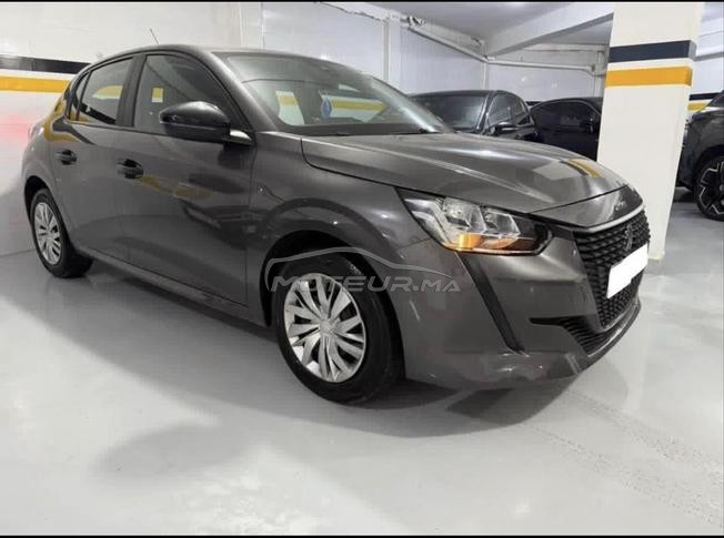 Peugeot 208 Diesel Manuelle 2024 à Rabat