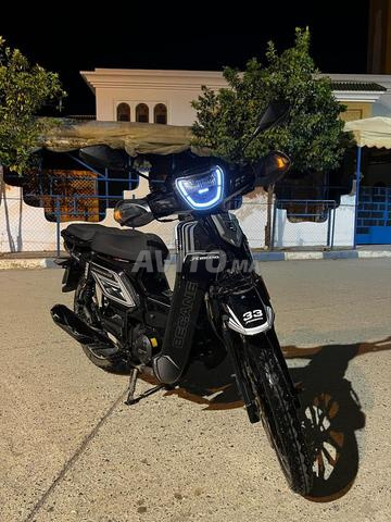 33 دراجة نارية M2024 - 2
