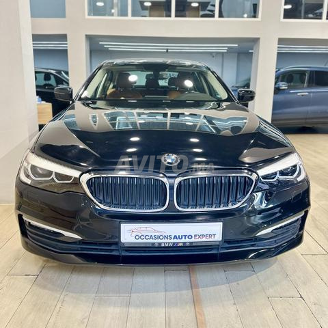 BMW الفئة الخامسة لوكشري بلس 520d 2019 نظيفة بطنجة