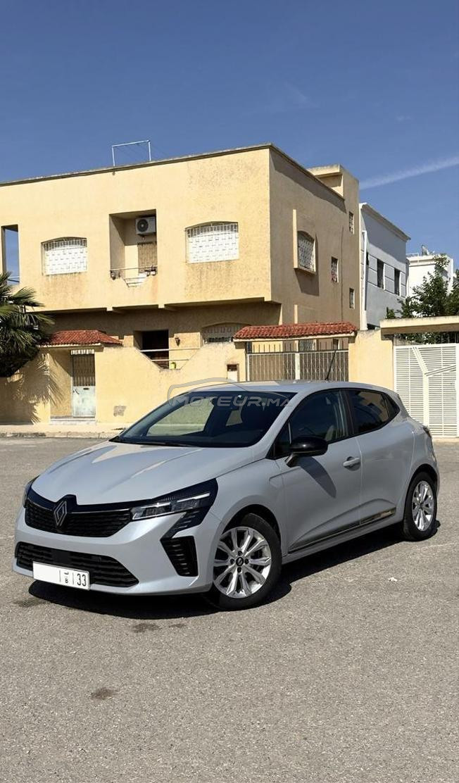 Clio 5 2024 1er main