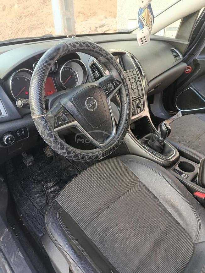 je met en vente mon voiture d un très bon état 