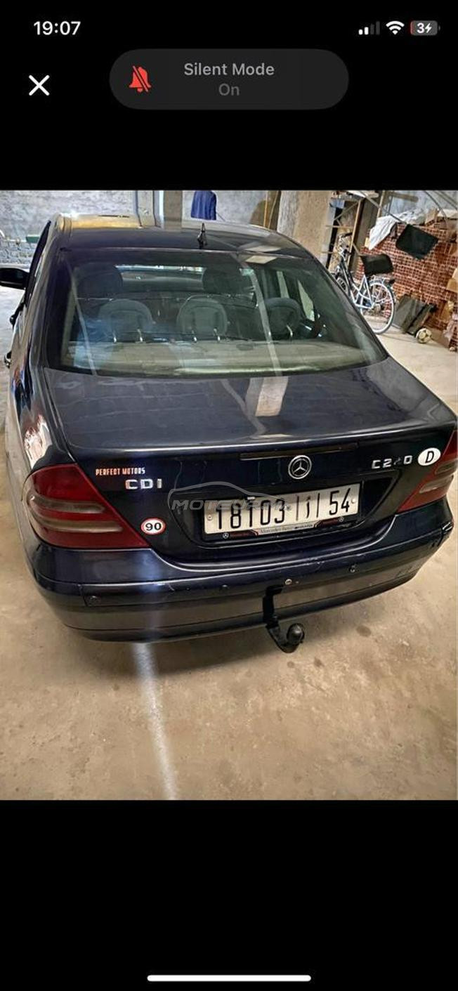 سيارة مرسيديس  220 w203  ممكن روبريز لي بغا