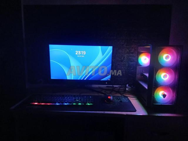 كمبيوتر العاب 5500 وشاشة MSI G2412F بسعر 1100 درهم