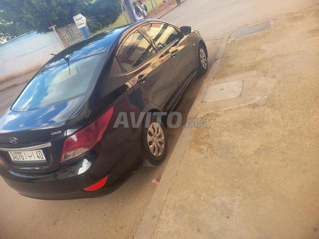 Hyundai accent - 2