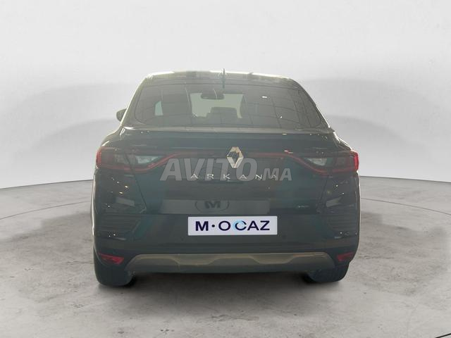 RENAULT. Arkana