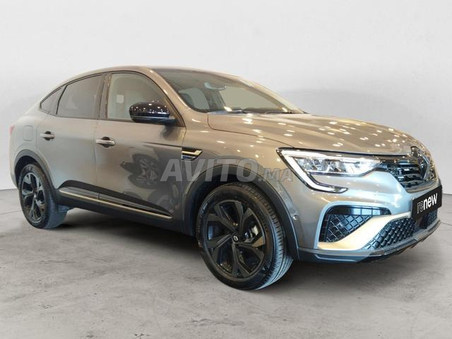 RENAULT. Arkana - 2