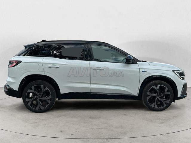 RENAULT. AUSTRAL