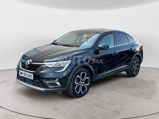 RENAULT. Arkana