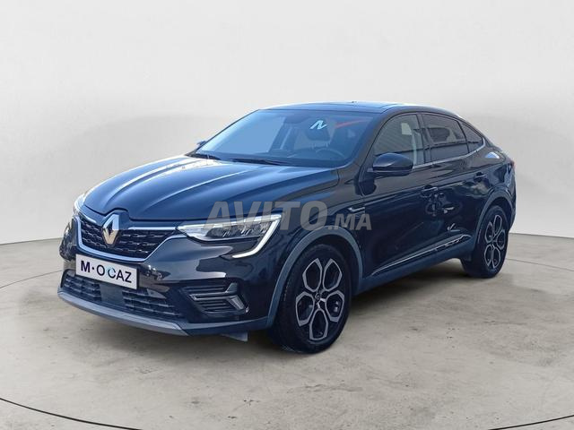 RENAULT. Arkana