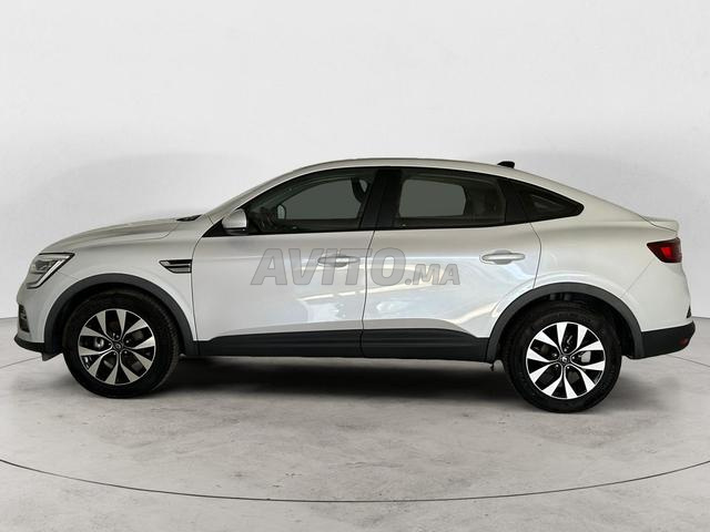 RENAULT. Arkana - 2