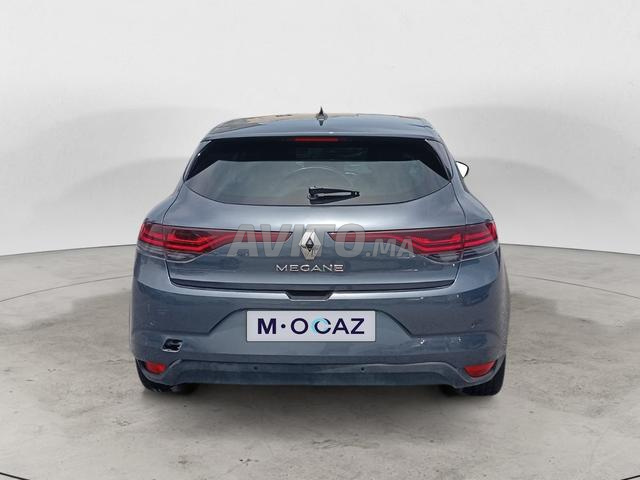 RENAULT. Megane