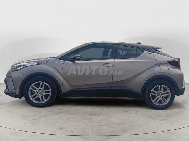TOYOTA. C-HR
