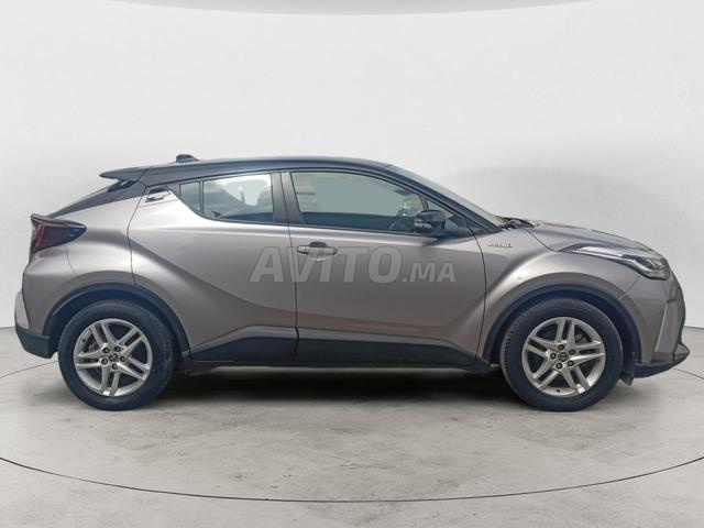 TOYOTA. C-HR