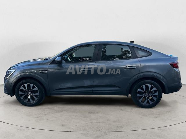 RENAULT. Arkana - 2