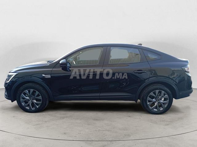 RENAULT. Arkana - 2