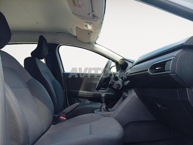 DACIA. Sandero