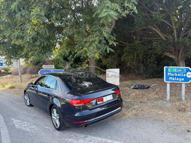 Audi A4 B9 2016 en très bon état 