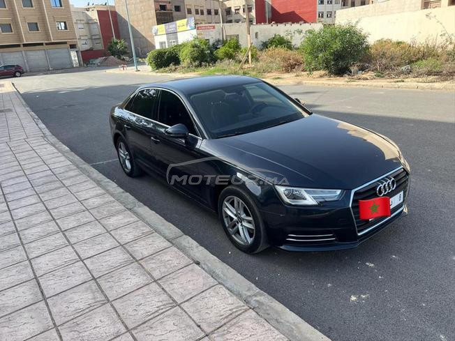 Audi A4 B9 2016 en très bon état 