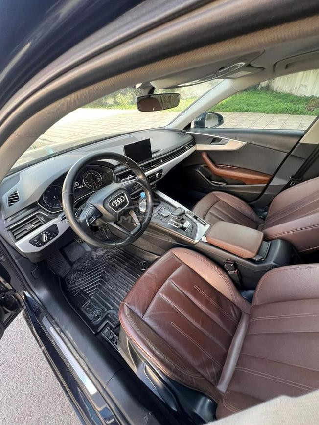 Audi A4 B9 2016 en très bon état 