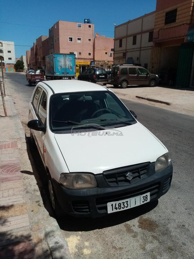 العيون الساقية الحمراء 