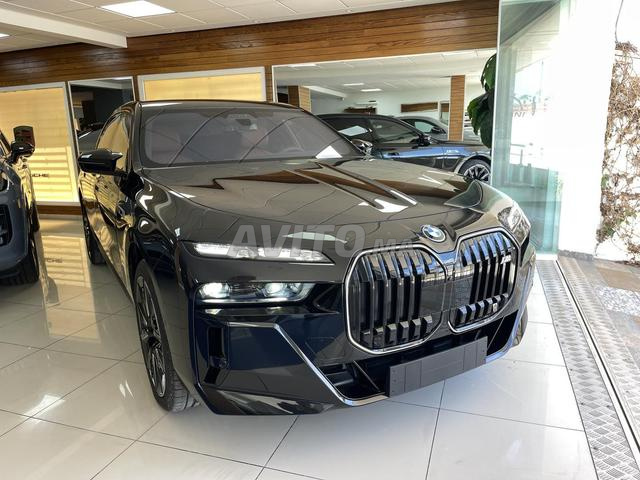 BMW Série 7 neuve PACK M - 2