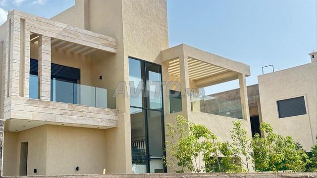 Superbe Villa Neuve de 950 m² Route d'Amizmiz