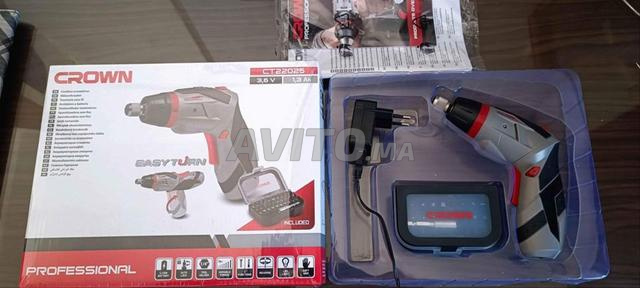 مفك براغي CROWN