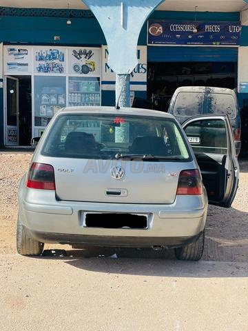 Golf 4 Diesel Manuelle 2004 dédouanée 2005 à Fès - 2