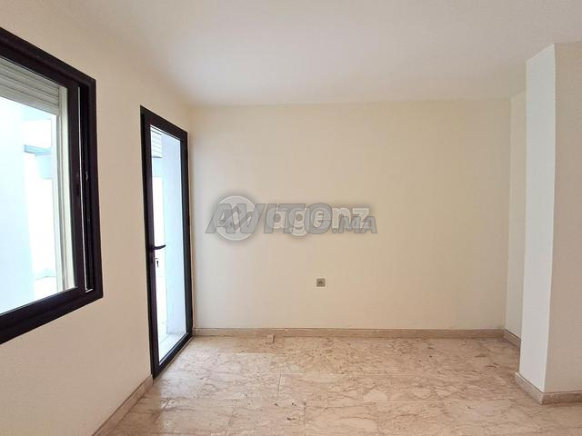 CMN-MA-1730 - Appartement à vendre à Les Hôpitaux