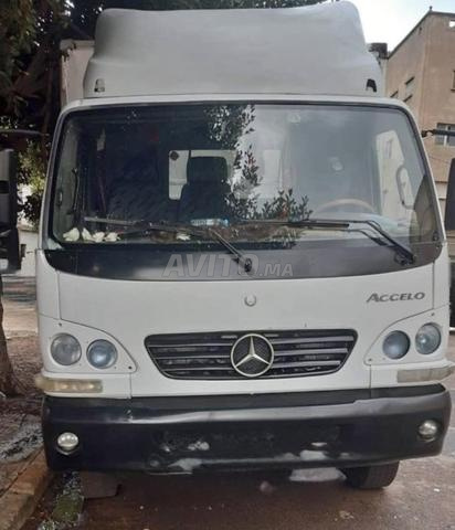 camion mercedes 3.5T 2005 750 vignette  - 2