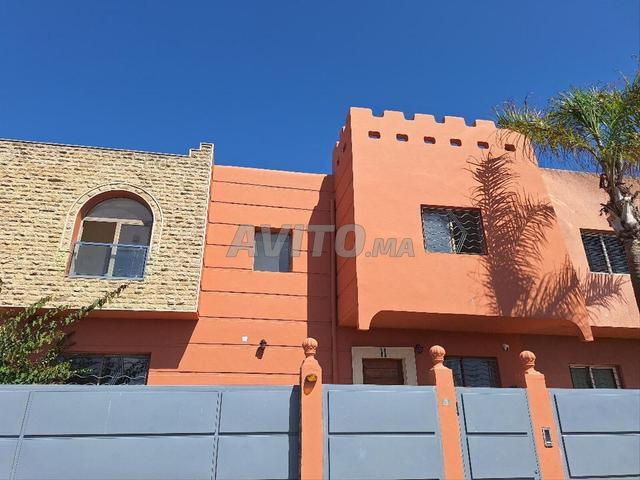 Petite villa duplex dans résidence a Sidi Bouzid