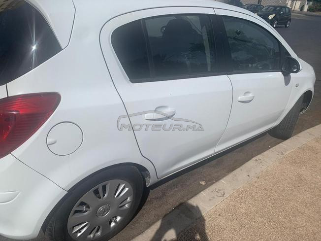 Opel Corsa Essence Manuelle 2011 à Rabat