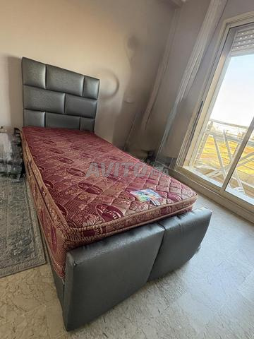 سرير مع مرتبة - 2