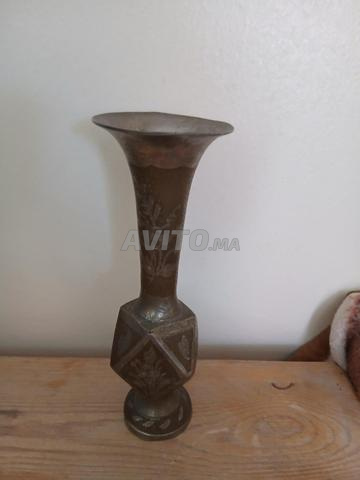 Vase décoré en cuivre