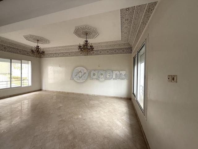 CMN-MA-2562 - فيلا للبيع في الهرميتاج
