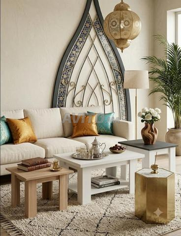 Belles petites tables pour décoration et repas - 2