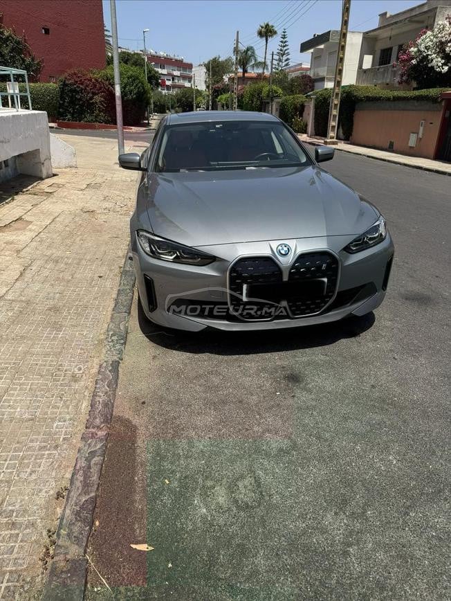 BMW I4  Edrive40 en  execellent état 