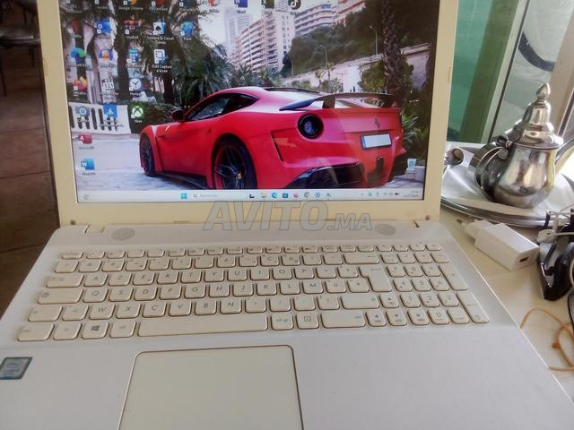 Asus Blanc i5 Génération 7 128 SSD 8 RAM Batterie 3H - 2