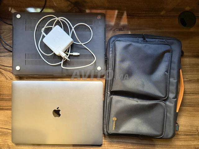 Macbook Pro 2018 15 pouces i7 16 Go État parfait