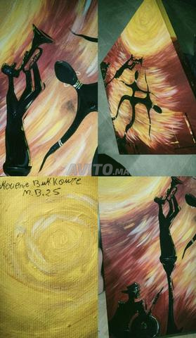 لوحة فنية مرسومة باليد 40*40 أكريليك 🤍 - 2