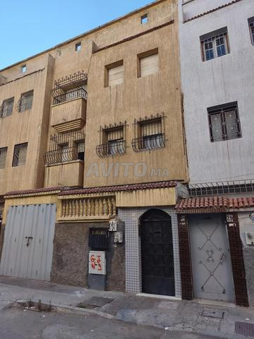 بيع منزل طابقين وطابق مع تراس - 2