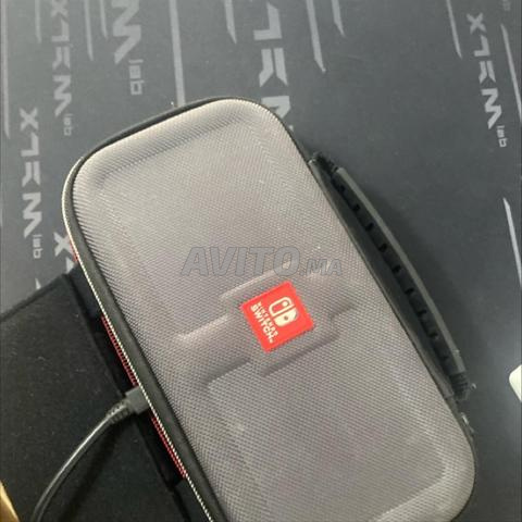 نينتندو سويتش لايت زرقاء مكسورة - 2